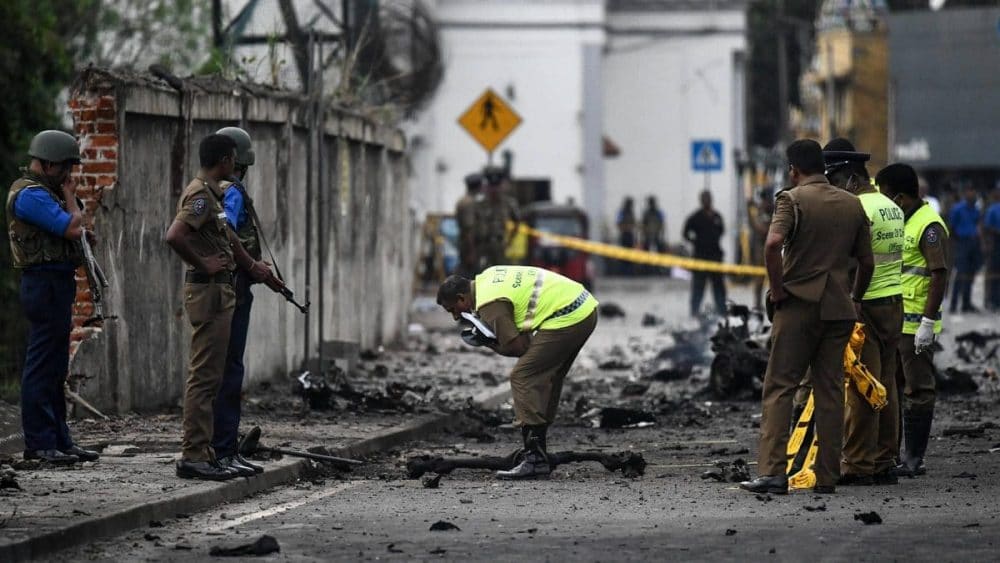 سری لنکا حملے۔ مسلمانوں کیخلاف سازش کی بُو آنے لگی
