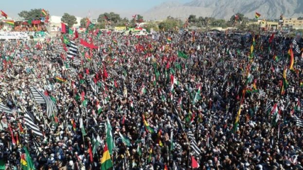 balochistan ne pti hukoomat ko apna faisla suna diya