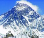 mount everest ki bulandi ka bharti andaza ghalat