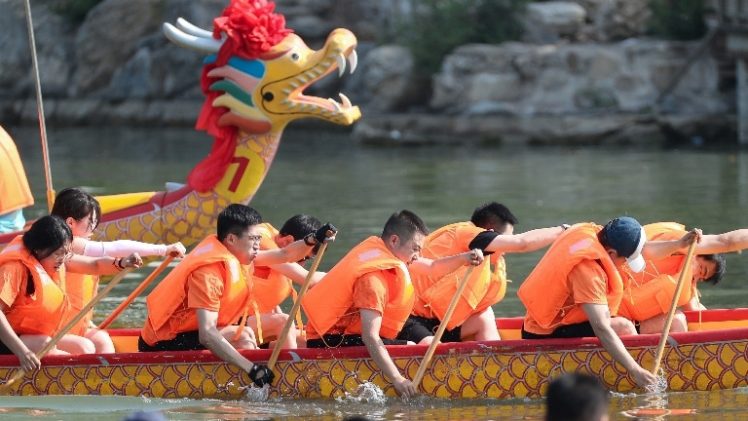 dragon boat festival cheeni shayer ki yaad main manaya jata hai